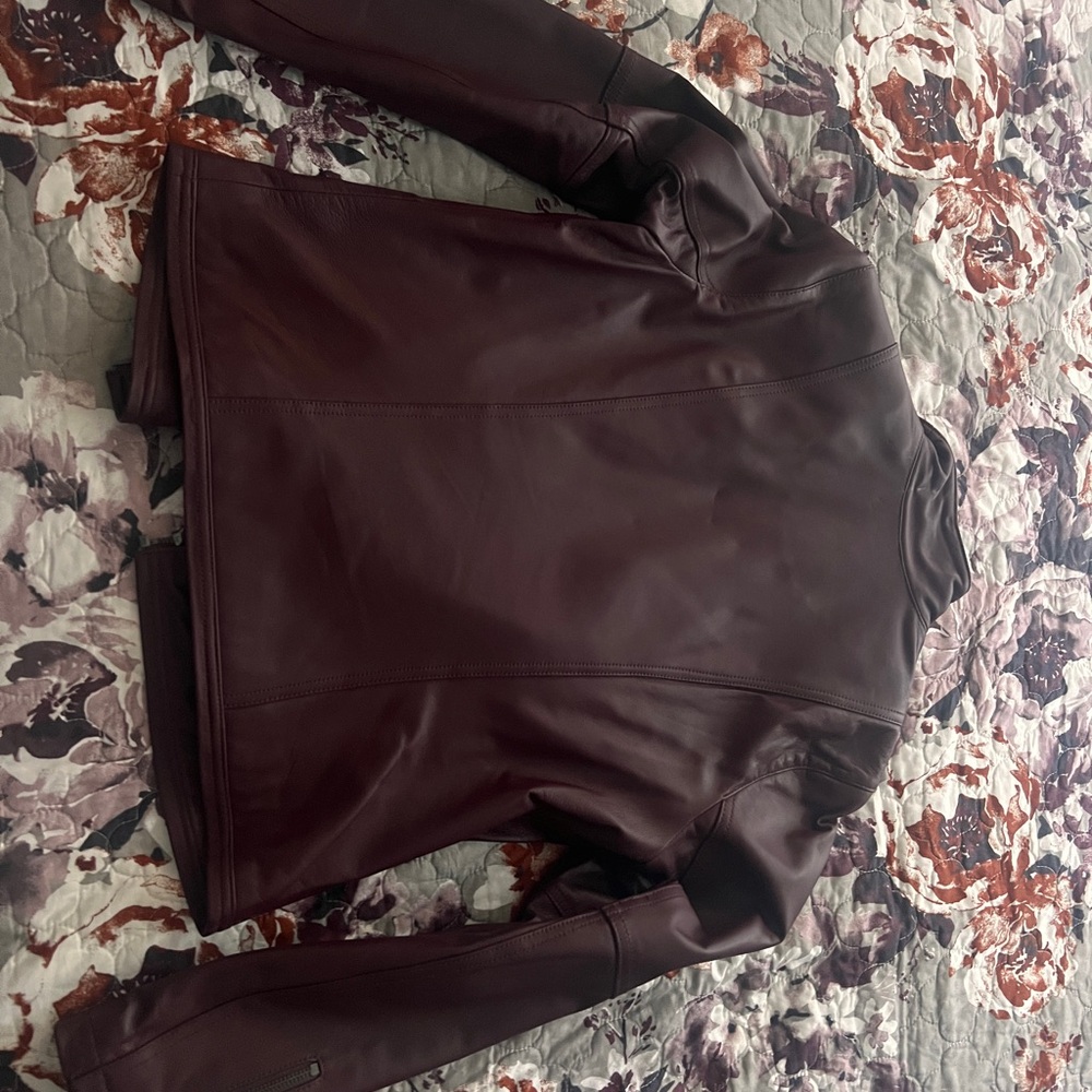 Lisa Rinna Collection Burgundy Jacket - Picture 2 of 3